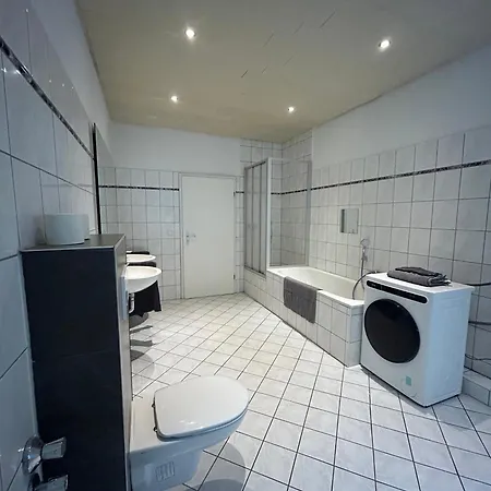 Gemuetliche Ferienwohnung - Voll Ausgestattet, Zentral Aber Ruhig ! Wuppertal Extérieur photo