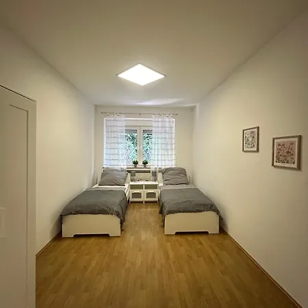 Gemuetliche Ferienwohnung - Voll Ausgestattet, Zentral Aber Ruhig ! Wuppertal Extérieur photo