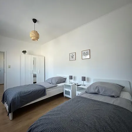Gemuetliche Ferienwohnung - Voll Ausgestattet, Zentral Aber Ruhig ! Wuppertal Extérieur photo